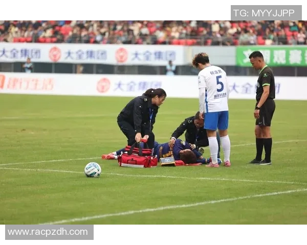 赛场上海久事大破对手豪取胜利 赛场上海久事大破对手豪取胜利